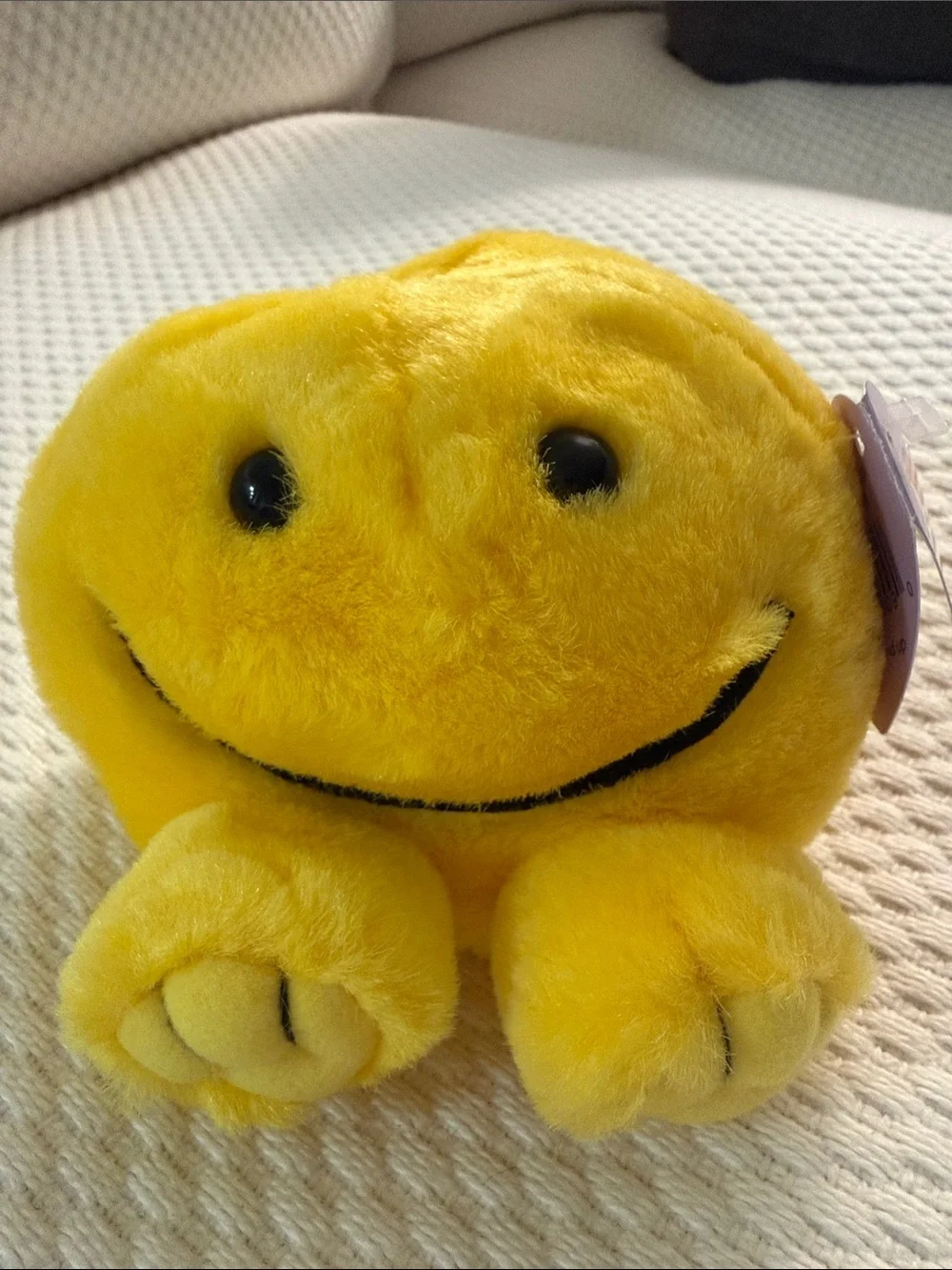 Vintage Swibco Puffkins Happy #6684 Yellow Smiley Face Plush w/ Original Tag